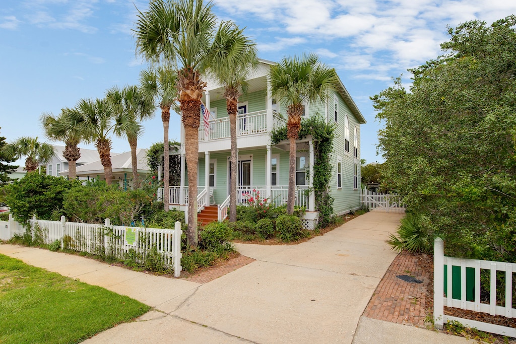 Kool Beanz Great house Private pool . close to everything ! Crystal Beach