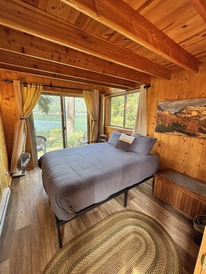 Bunkhouse Bedroom with Queen Bed