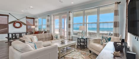 Living Room/Ocean View