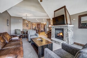 Furniture, Indoors, Living Room, Fireplace, Couch