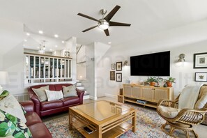 Living Room/TV