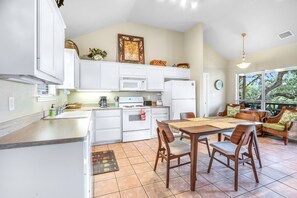 Open kitchen and eating area