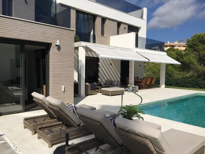 NEUE VILLA MIT 4 SCHLAFZIMMER, GATED, POOL - PRIVATER LUXUS IN COSTA BLANCA