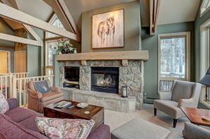 Indoors, Room, Living Room, Furniture, Couch
