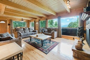 Indoors, Coffee Table, Furniture, Table, Home Decor