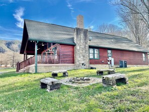Architecture, Building, Outdoors, Shelter, House
