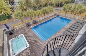 Private Pool with New Hot Tub and Furniture!