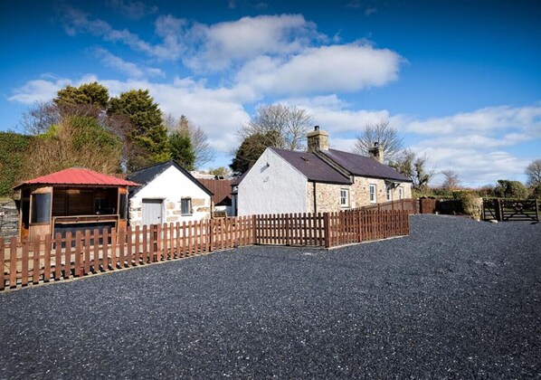 BRYNRE - Exterior View 2