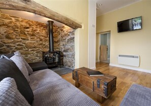 BRYNRE - Living Room View 2