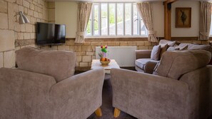 Living Area, Oliver Cromwell at Sudeley Castle, Bolthole Retreats