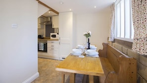 Dining area, St Kenelm at Sudeley Castle, Bolthole Retreats