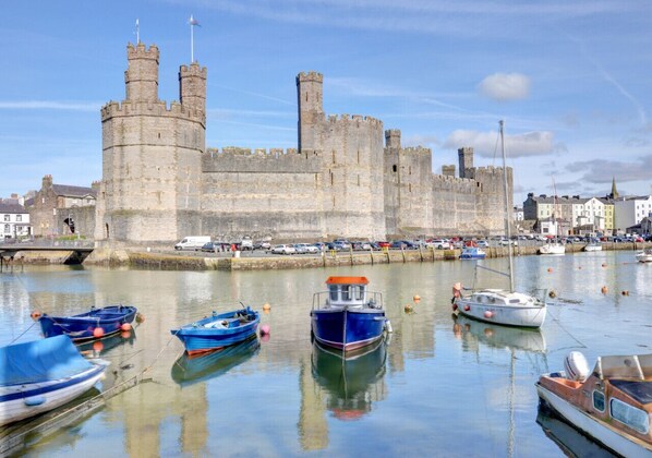 stunning Caernarfon castle on your doorstep