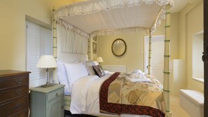 Bedroom 1 (this room no longer has a full four-poster), Castle Gatehouse at Sudeley Castle, Bolthole Retreats