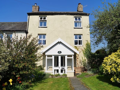 Ivy Cottage, PRIEST HUTTON