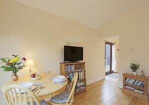 Sitting Room - View 2