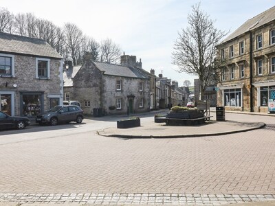 Milford House, TIDESWELL