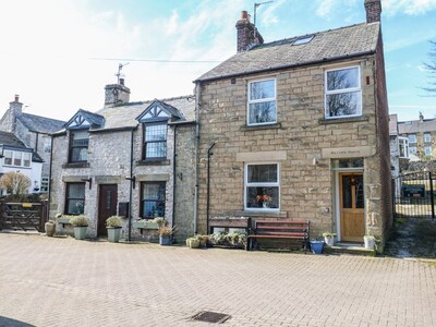 Milford House, TIDESWELL