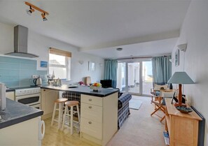 Lounge overlooking communal gardens St Ives