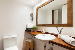 BAÑO CON DUCHA 