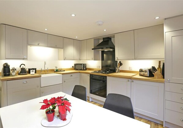 Kitchen/Dining Area - View 2