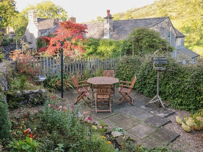 Lees Cottage, BRADWELL