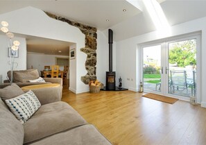JENNYS - Living Room View 1