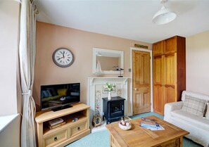 Holiday Cottage Sleeps 6 Cornwall
