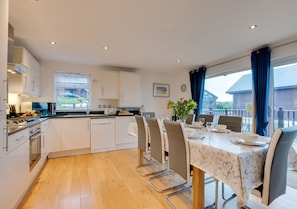 Kitchen / Diner