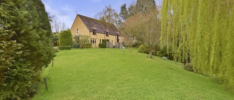 Stepping Stones, Bolthole Retreats