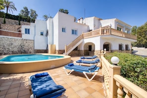 Balcony/ terrace