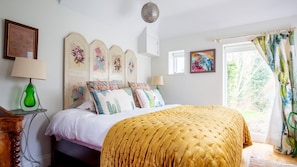 Bedroom Two, Brock Cottage, Bolthole Retreats