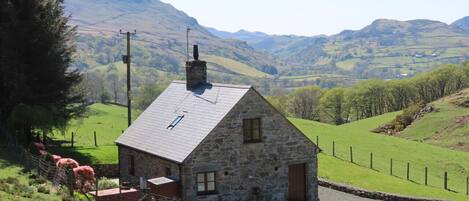 Cottage with a view of Cader Idris