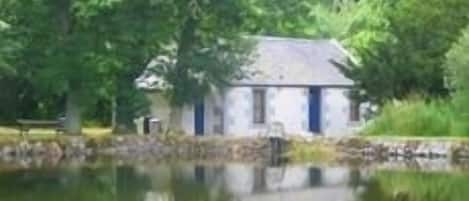 Pond Cottage