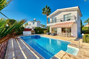 Villa Roker by Ezoria Villas (8255)
