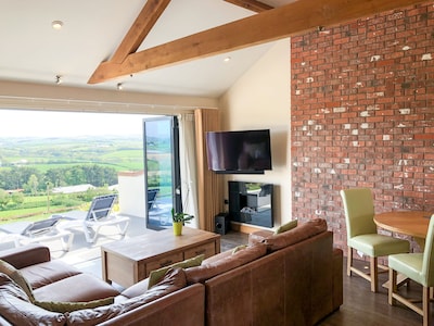 Romantic self catering apartment near Bude, Cornwall