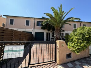 Façade