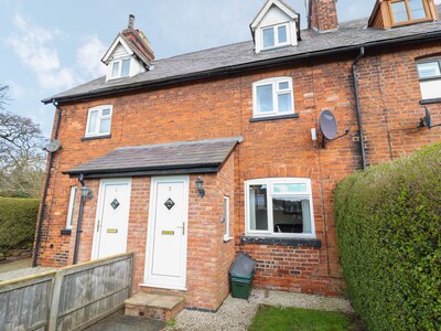 2 Organsdale Cottages, KELSALL