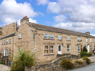 2A Bridge Apartments, MASHAM