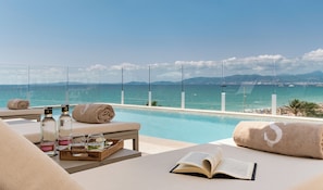 Rooftop pool