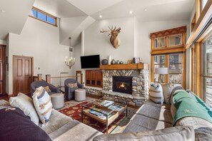 Furniture, Indoors, Living Room, Home Decor, Couch