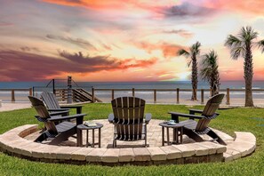 Serenity Circle - Perfect spot for your morning Yoga or a cup of coffee for your soul!
