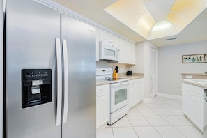 Fully Stocked Kitchen