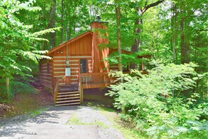 Honeymoon Sweet Exterior