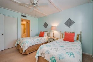 Ceiling Fan,Furniture,Bed,Bedroom,Indoors