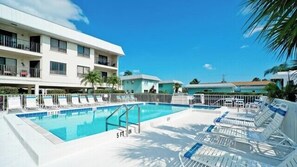 Pool & Deck