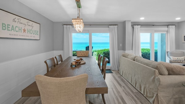 Sand Cliffs 118 Dining Table and Living Area with Gulf View