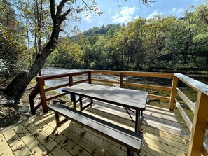 River Deck with Picnic Table