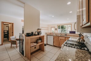 Floor, Indoors, Home Decor, Flooring, Kitchen