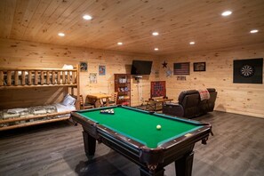 Spielezimmer