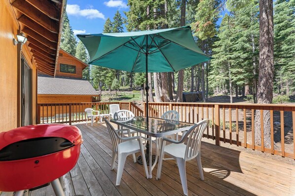 Seating and Grill